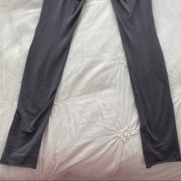 TNA Chill High Rise Legging - Picture 3 of 3